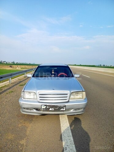 Mercedes C 180 1995, 284,000 km - 1.8 l - Gəncə