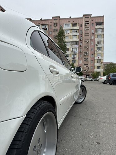 Mercedes E 220 d 2004, 296,600 km - 2.2 l - Xırdalan