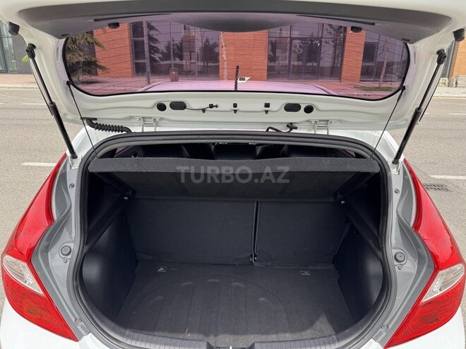 Hyundai Accent 2015, 129,500 km - 1.4 л - Bakı