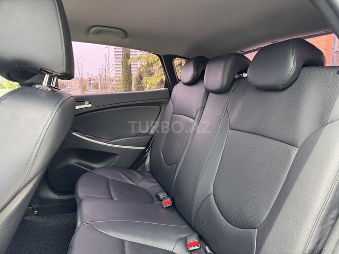 Hyundai Accent 2015, 129,500 km - 1.4 л - Bakı