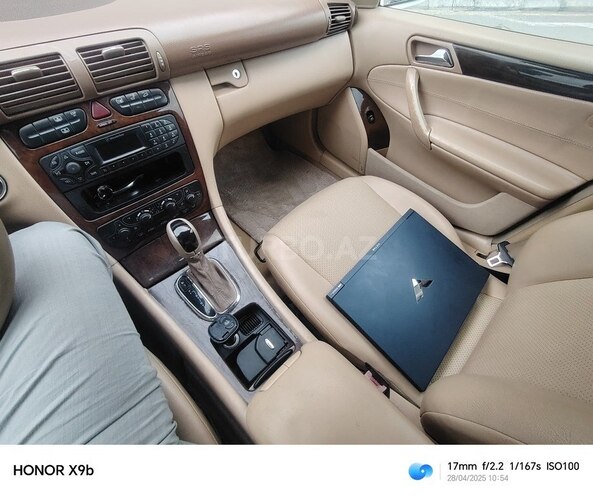 Mercedes C 240 2002, 281,000 km - 2.6 л - Bakı