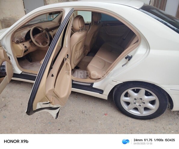 Mercedes C 240 2002, 281,000 km - 2.6 л - Bakı