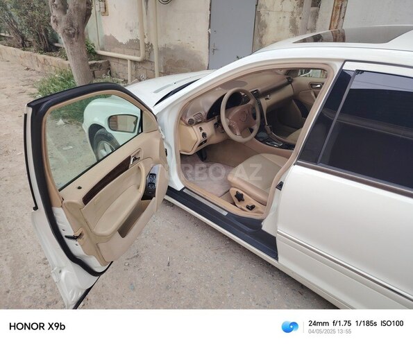 Mercedes C 240 2002, 281,000 km - 2.6 л - Bakı