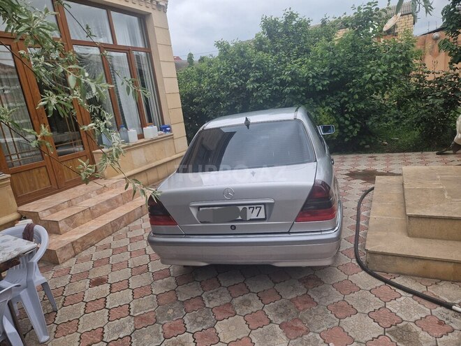 Mercedes C 180 1999, 287,000 km - 1.8 l - Gəncə