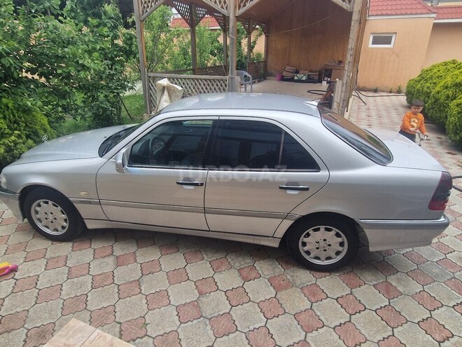 Mercedes C 180 1999, 287,000 km - 1.8 l - Gəncə