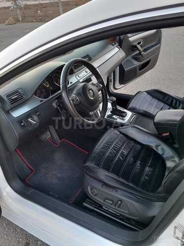 Volkswagen Passat CC 2009, 240,000 km - 2.0 л - Gəncə