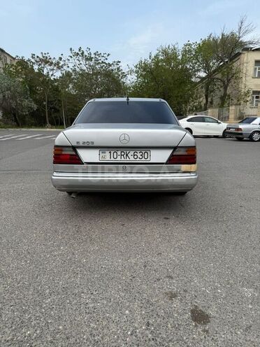 Mercedes E 230 1992, 552,951 km - 2.3 l - Bakı