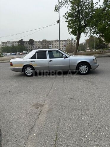 Mercedes E 230 1992, 552,951 km - 2.3 l - Bakı