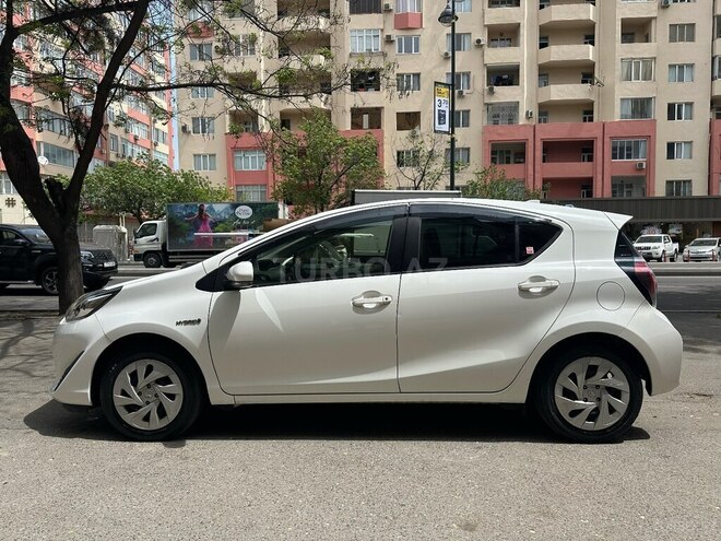 Toyota Aqua 2019, 122,000 km - 1.5 l - Bakı
