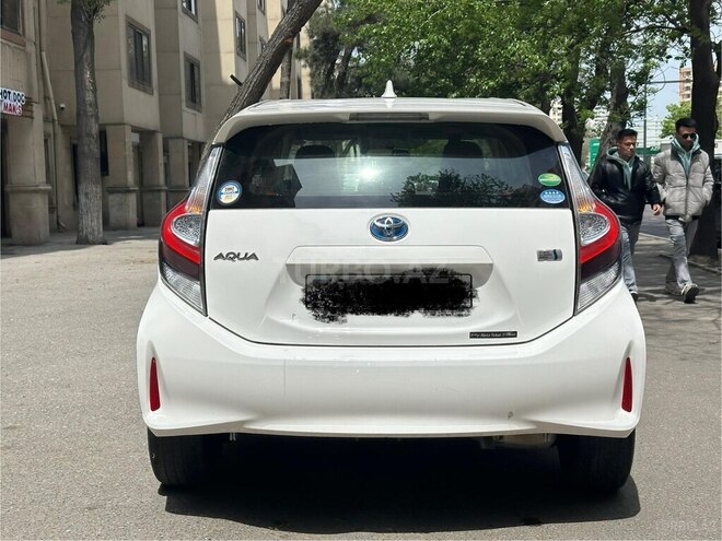 Toyota Aqua 2019, 122,000 km - 1.5 l - Bakı