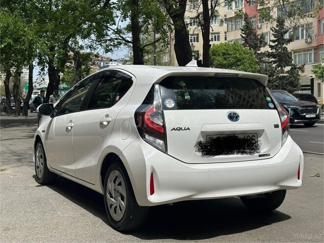 Toyota Aqua 2019, 122,000 km - 1.5 l - Bakı