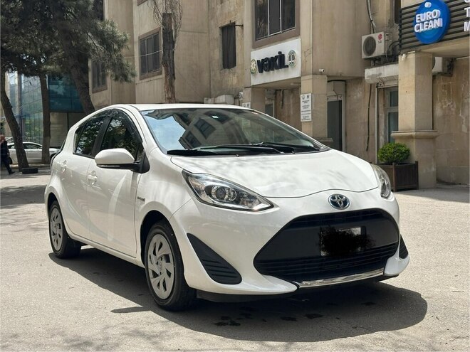 Toyota Aqua 2019, 122,000 km - 1.5 l - Bakı