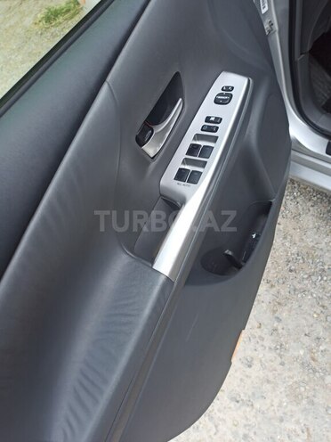 Toyota Prius V 2013, 201,523 km - 1.8 л - Bakı