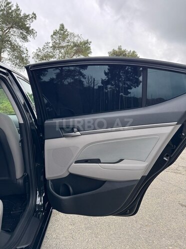 Hyundai Elantra 2018, 138,404 km - 2.0 l - Quba