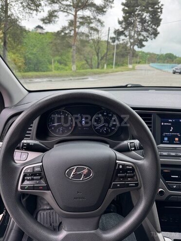 Hyundai Elantra 2018, 138,404 km - 2.0 l - Quba