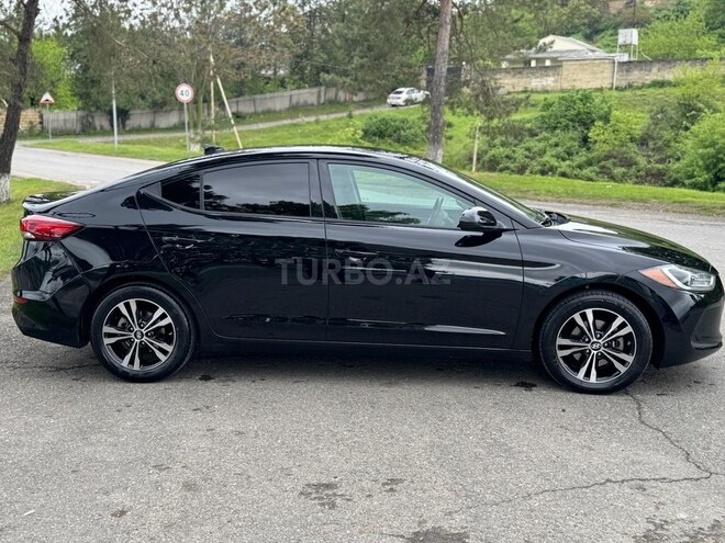Hyundai Elantra 2018, 138,404 km - 2.0 l - Quba