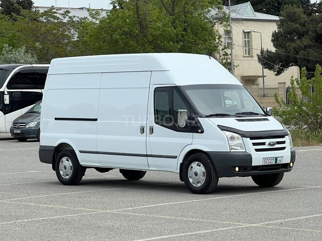 Ford Transit-2