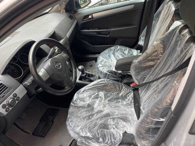 Opel Astra 2005, 240,000 km - 1.4 l - Bakı