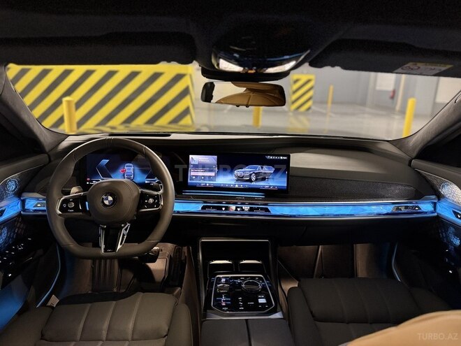 BMW 760 2023, 2,500 km - 4.4 l - Bakı