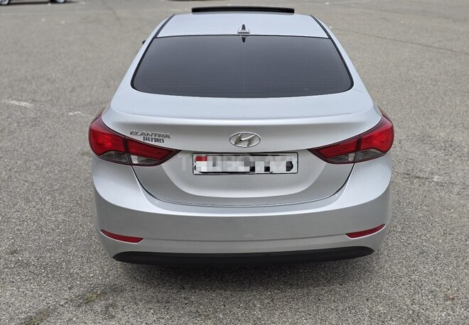 Hyundai Elantra 2015, 228,527 km - 1.8 l - Bakı