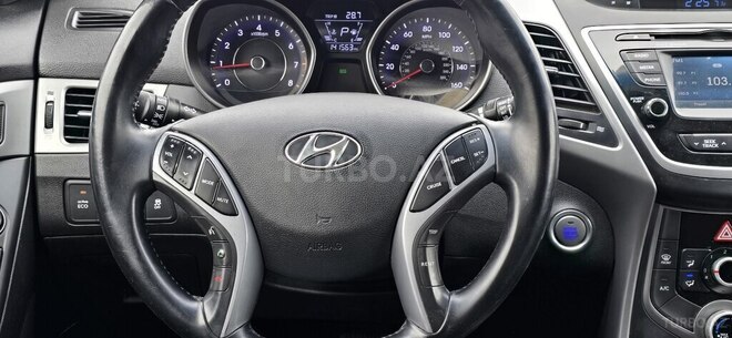 Hyundai Elantra 2015, 228,527 km - 1.8 l - Bakı