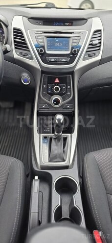 Hyundai Elantra 2015, 228,527 km - 1.8 l - Bakı