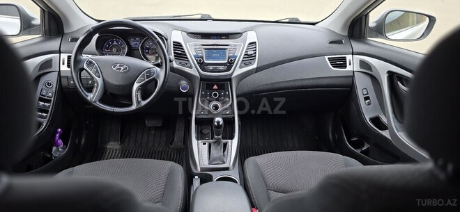 Hyundai Elantra 2015, 228,527 km - 1.8 l - Bakı