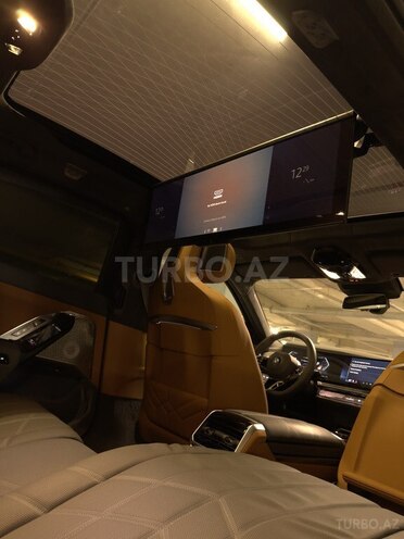 BMW 760 2023, 2,500 km - 4.4 l - Bakı