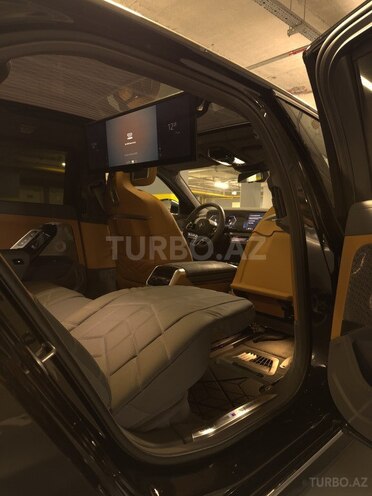 BMW 760 2023, 2,500 km - 4.4 l - Bakı