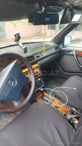 Mercedes E 250 1995, 350,000 km - 2.5 l - Ağdaş