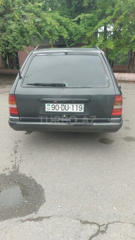 Mercedes E 250 1995, 350,000 km - 2.5 l - Ağdaş