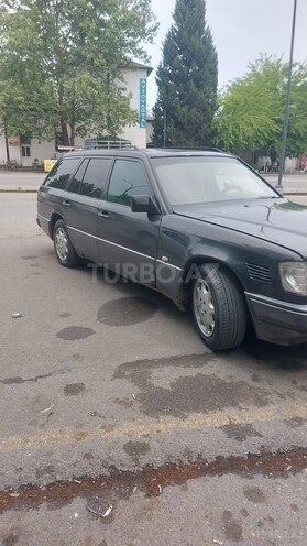 Mercedes E 250 1995, 350,000 km - 2.5 l - Ağdaş