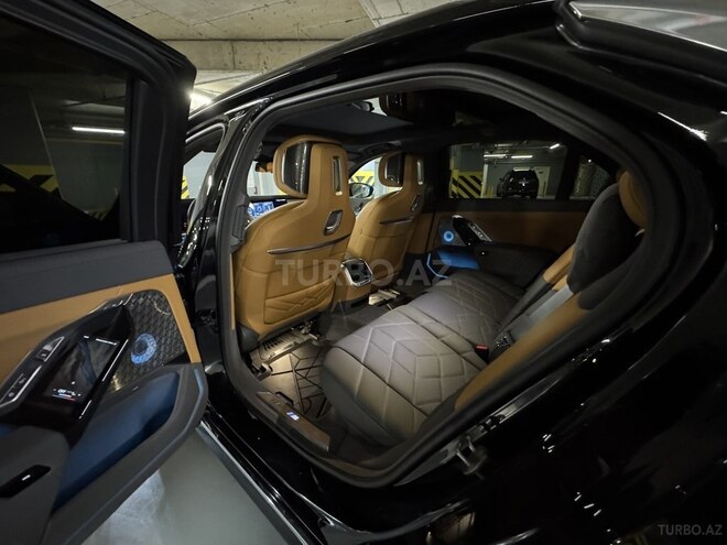 BMW 760 2023, 2,500 km - 4.4 l - Bakı