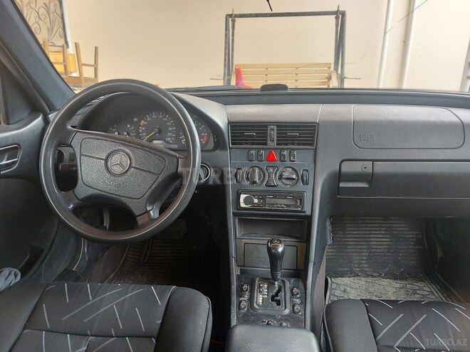 Mercedes C 180 1999, 298,000 km - 1.8 l - Bakı