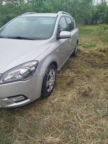 Kia Ceed 2009, 193,000 km - 1.4 л - Ağdaş
