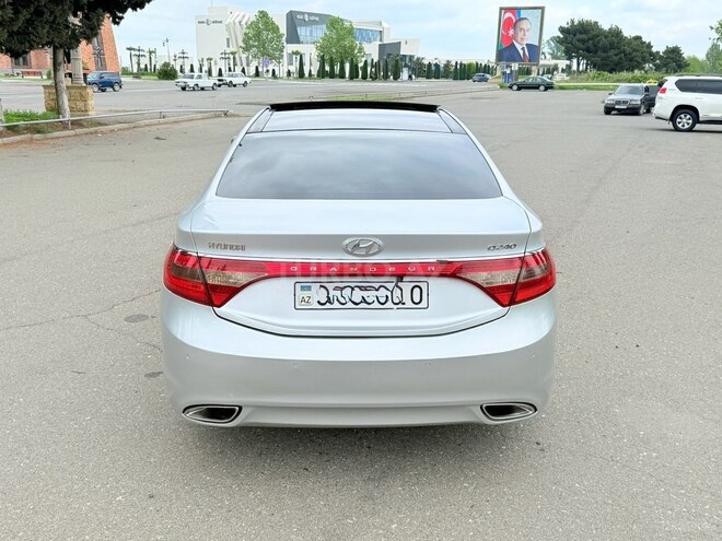 Hyundai Grandeur 2011, 240,000 km - 2.4 л - Tovuz
