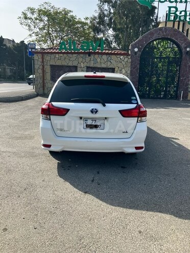 Toyota Corolla Fielder 2016, 160,000 km - 1.5 л - Bakı