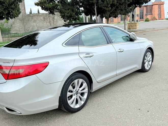 Hyundai Grandeur 2011, 240,000 km - 2.4 л - Tovuz