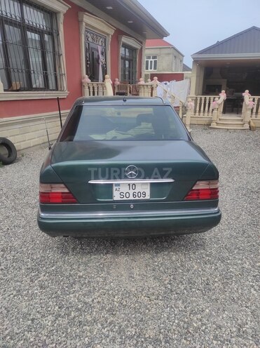 Mercedes E 220 1994, 512,000 km - 2.2 l - Bakı