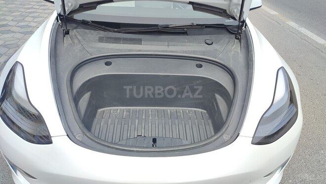 Tesla Model 3 2023, 32,550 km - 0.0 l - Bakı