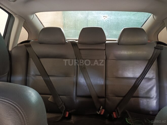 Volkswagen Passat 2004, 202,354 km - 1.8 l - Bakı
