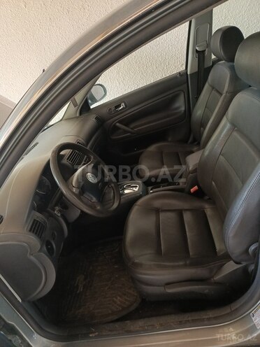 Volkswagen Passat 2004, 202,354 km - 1.8 l - Bakı