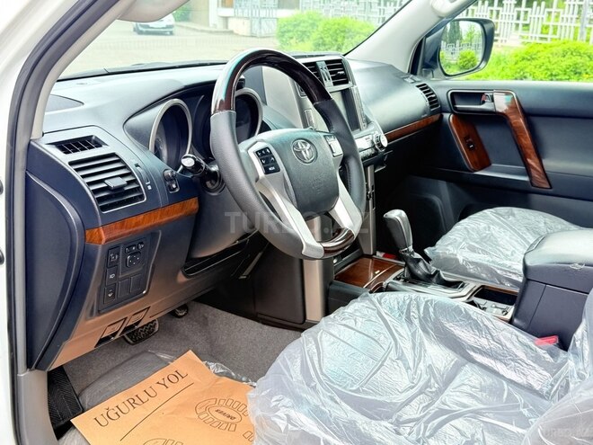 Toyota Land Cruiser Prado 2013, 170,000 km - 2.7 l - Tovuz
