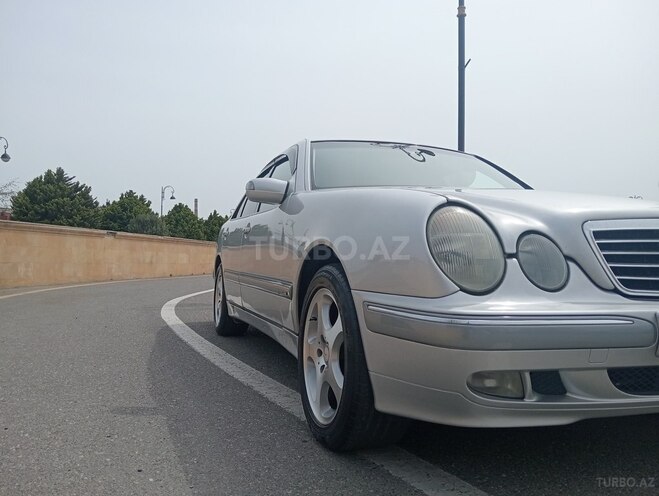 Mercedes E 270 2000, 348,000 km - 2.7 l - Bakı