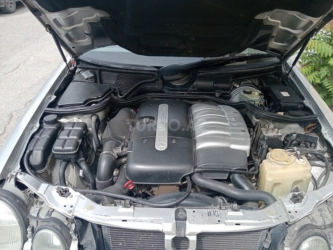 Mercedes E 270 2000, 348,000 km - 2.7 l - Bakı
