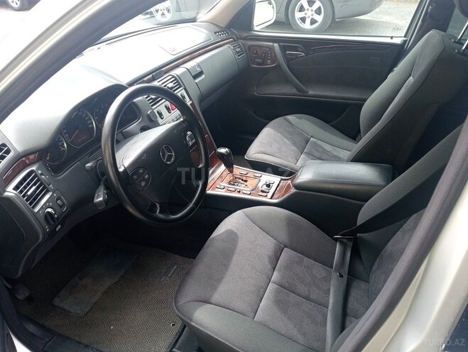 Mercedes E 270 2000, 348,000 km - 2.7 l - Bakı