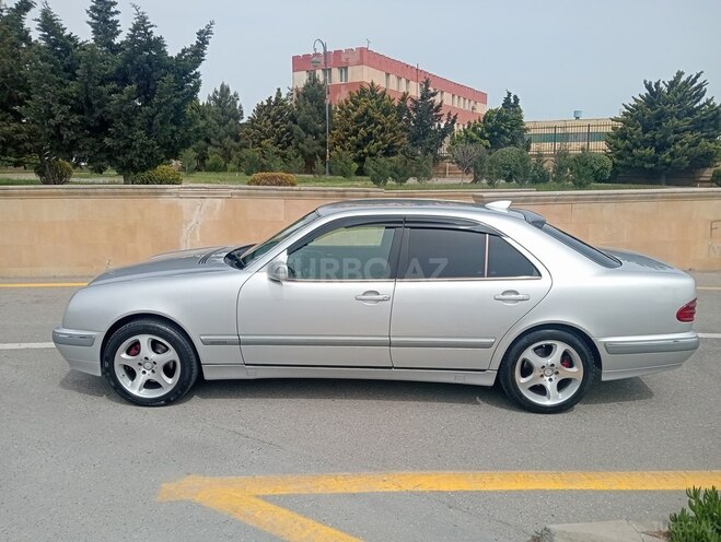Mercedes E 270 2000, 348,000 km - 2.7 l - Bakı