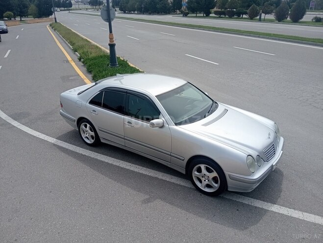 Mercedes E 270 2000, 348,000 km - 2.7 l - Bakı