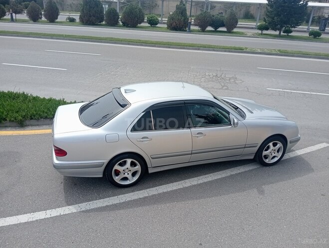 Mercedes E 270 2000, 348,000 km - 2.7 l - Bakı