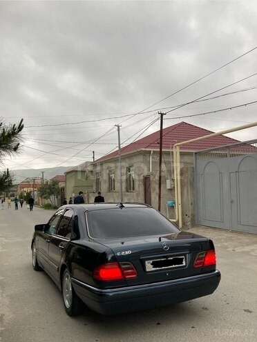 Mercedes E 230 1997, 420,000 km - 2.3 l - Bakı